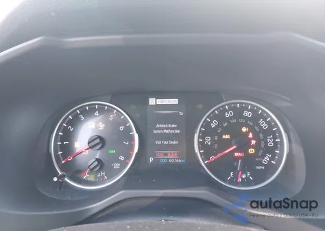 2021 Toyota Rav4 Xle z USA, uszkodzony, nr VIN 2T3P1RFV8MC147558